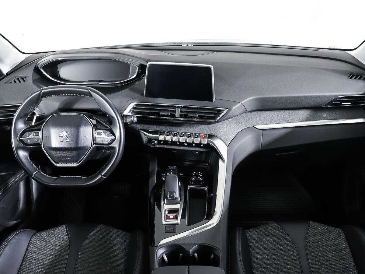 Peugeot 3008 с пробегом — 2017 год. Фото: #10