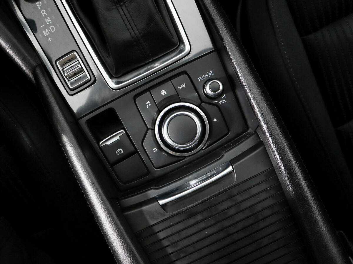 Mazda 6 с пробегом — 2016 год. Фото: #9