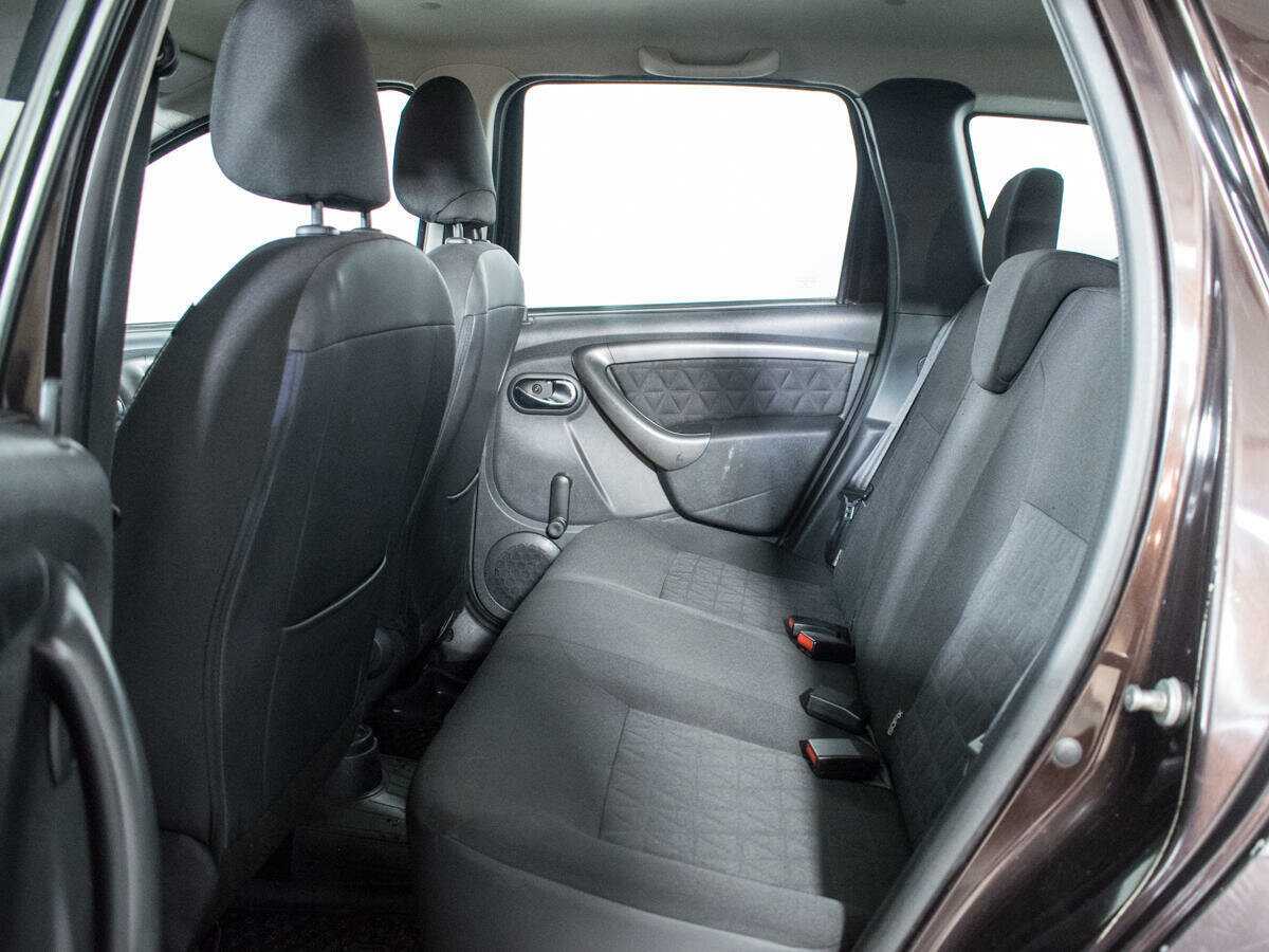 Renault Duster с пробегом — 2015 год. Фото: #9