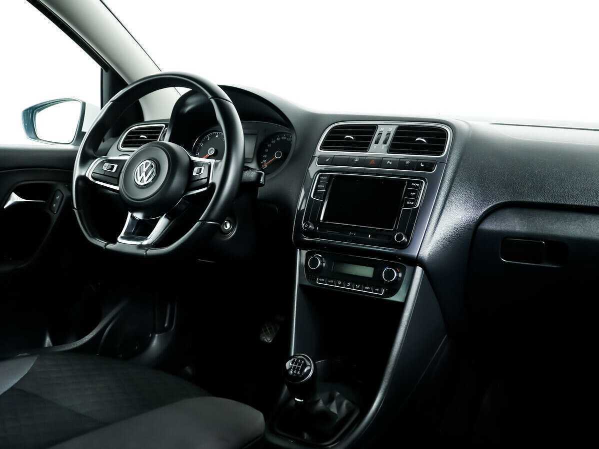 Volkswagen Polo с пробегом — 2019 год. Фото: #8