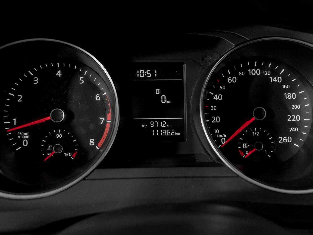 Volkswagen Jetta с пробегом — 2016 год. Фото: #10