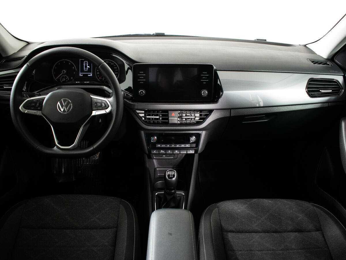 Volkswagen Polo с пробегом — 2022 год. Фото: #11