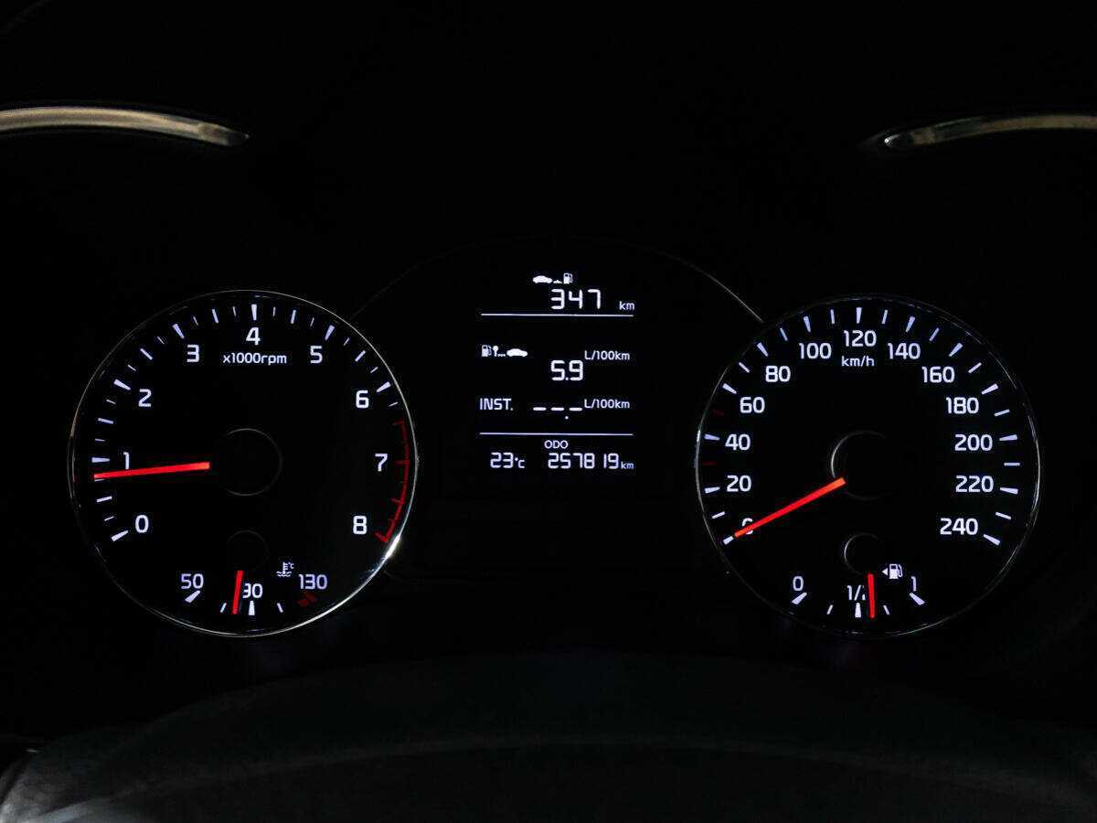 Kia Cerato с пробегом — 2017 год. Фото: #11