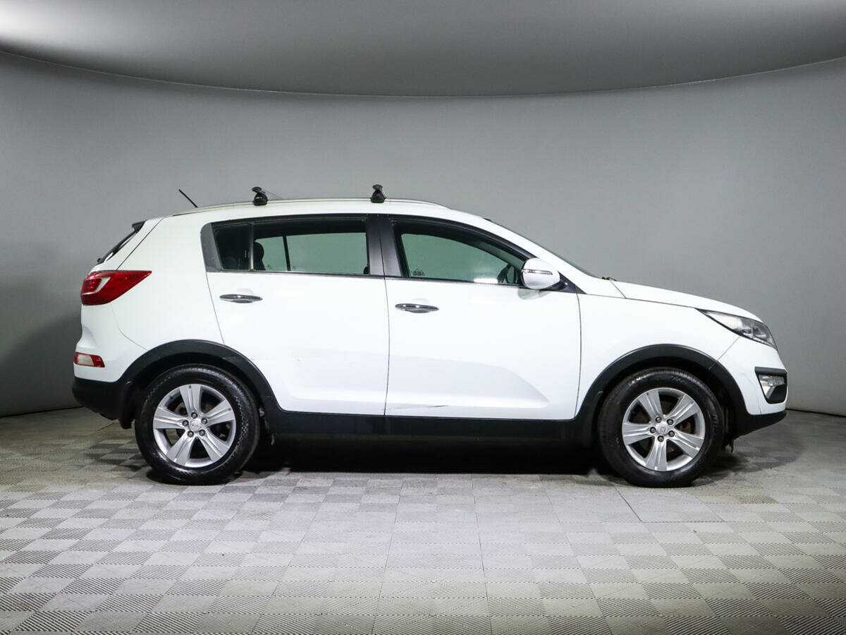 Kia Sportage с пробегом — 2012 год. Фото: #3