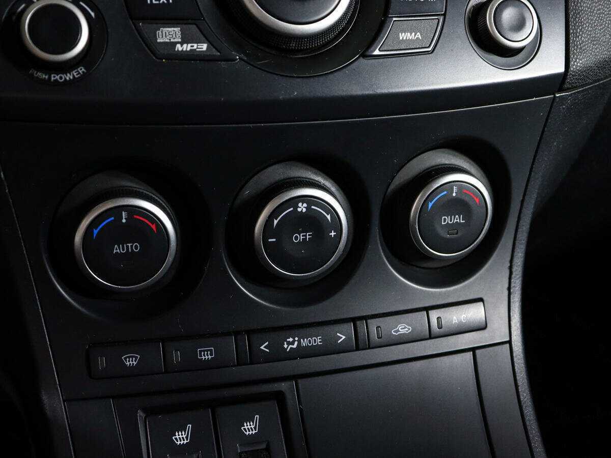 Mazda 3 с пробегом — 2012 год. Фото: #15