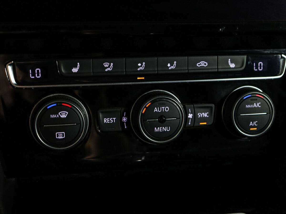 Volkswagen Passat с пробегом — 2017 год. Фото: #20