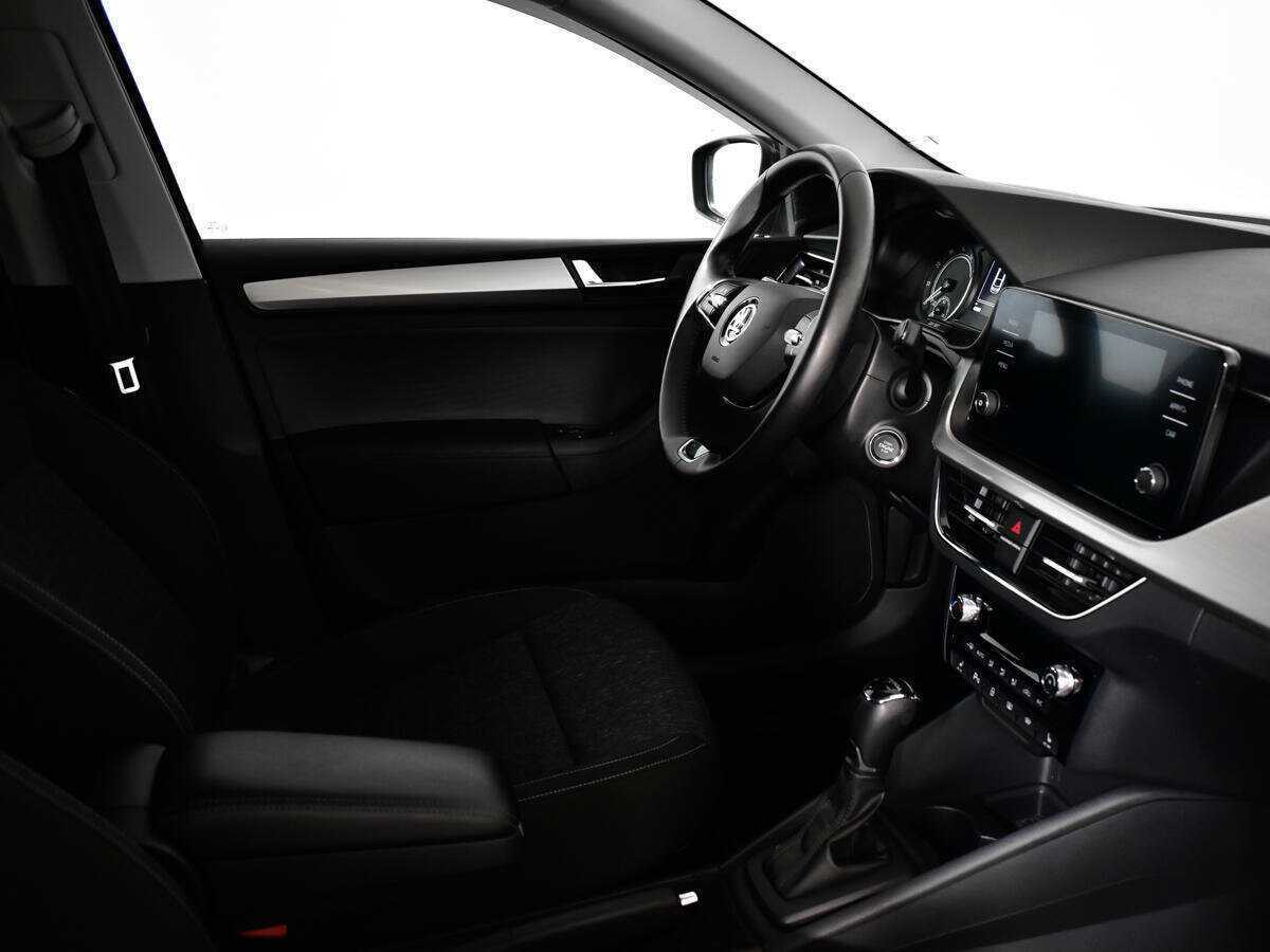 Skoda Rapid с пробегом — 2020 год. Фото: #6