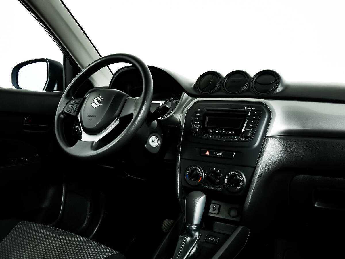 Suzuki Vitara с пробегом — 2016 год. Фото: #8