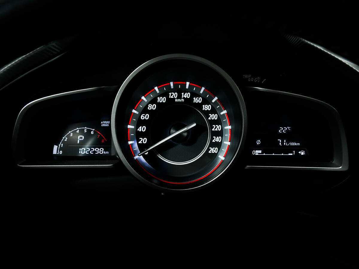 Mazda 3 с пробегом — 2014 год. Фото: #9