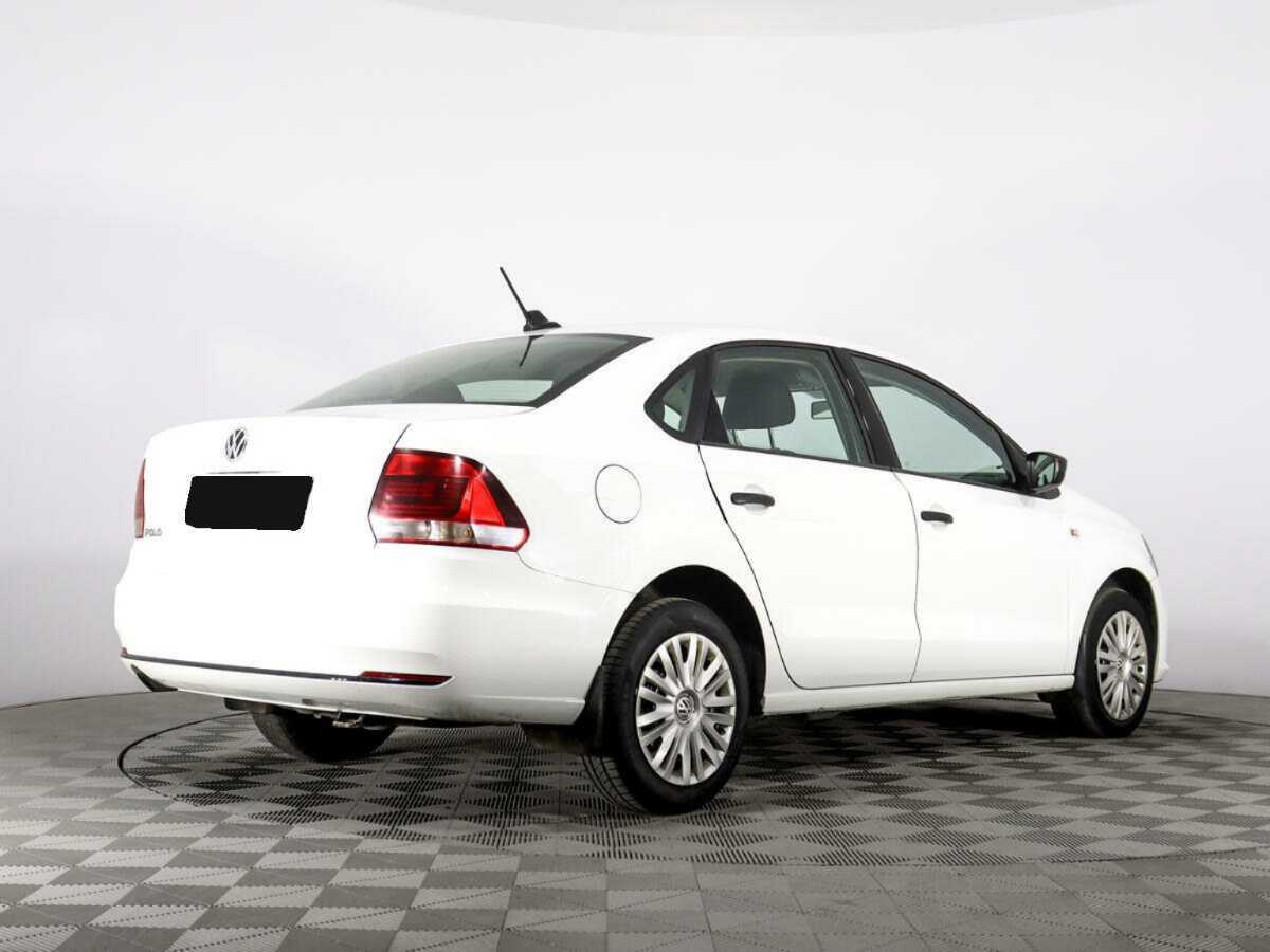 Volkswagen Polo с пробегом — 2018 год. Фото: #3