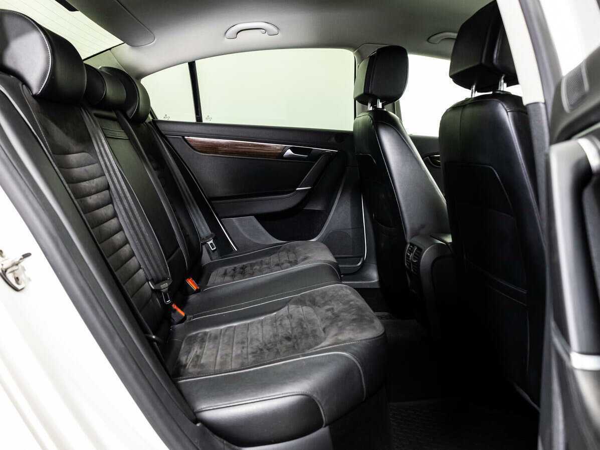 Volkswagen Passat с пробегом — 2013 год. Фото: #11