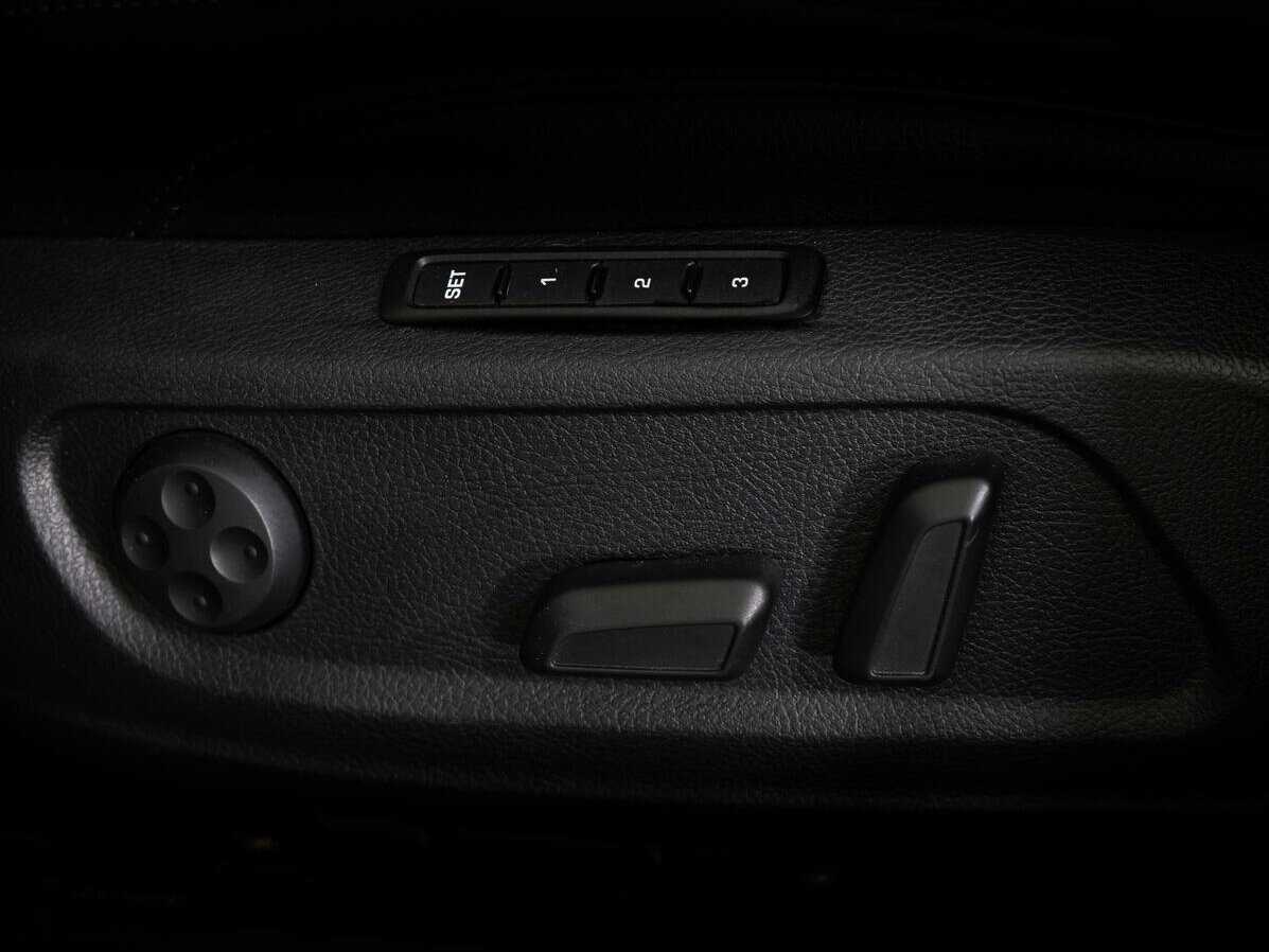 Volkswagen Passat с пробегом — 2013 год. Фото: #12