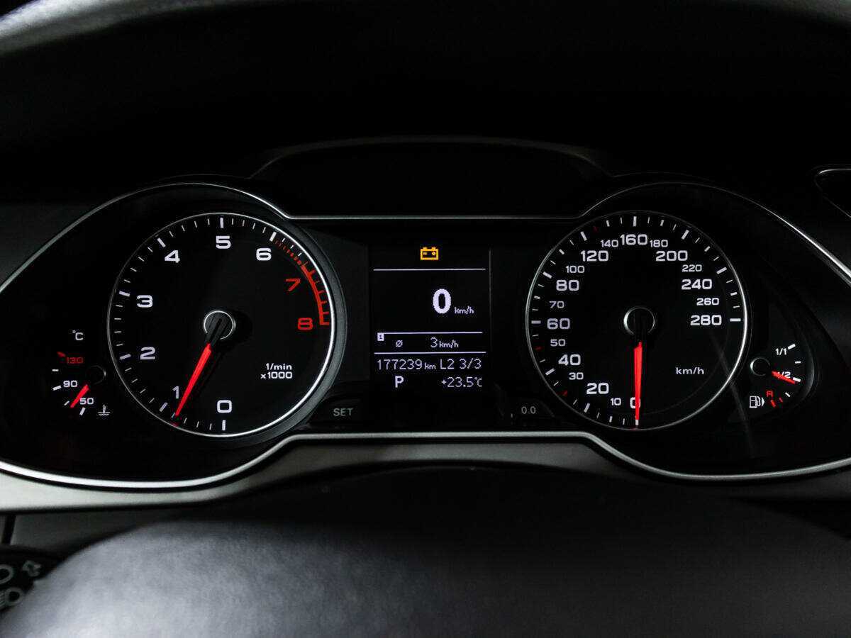 Audi A4 с пробегом — 2012 год. Фото: #11