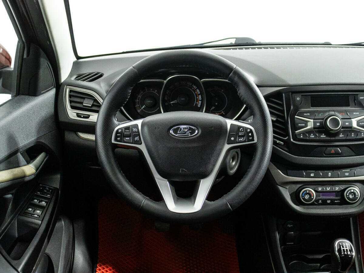 Lada (ВАЗ) Vesta с пробегом — 2018 год. Фото: #15