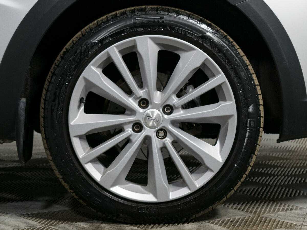 Lada (ВАЗ) Vesta с пробегом — 2020 год. Фото: #17