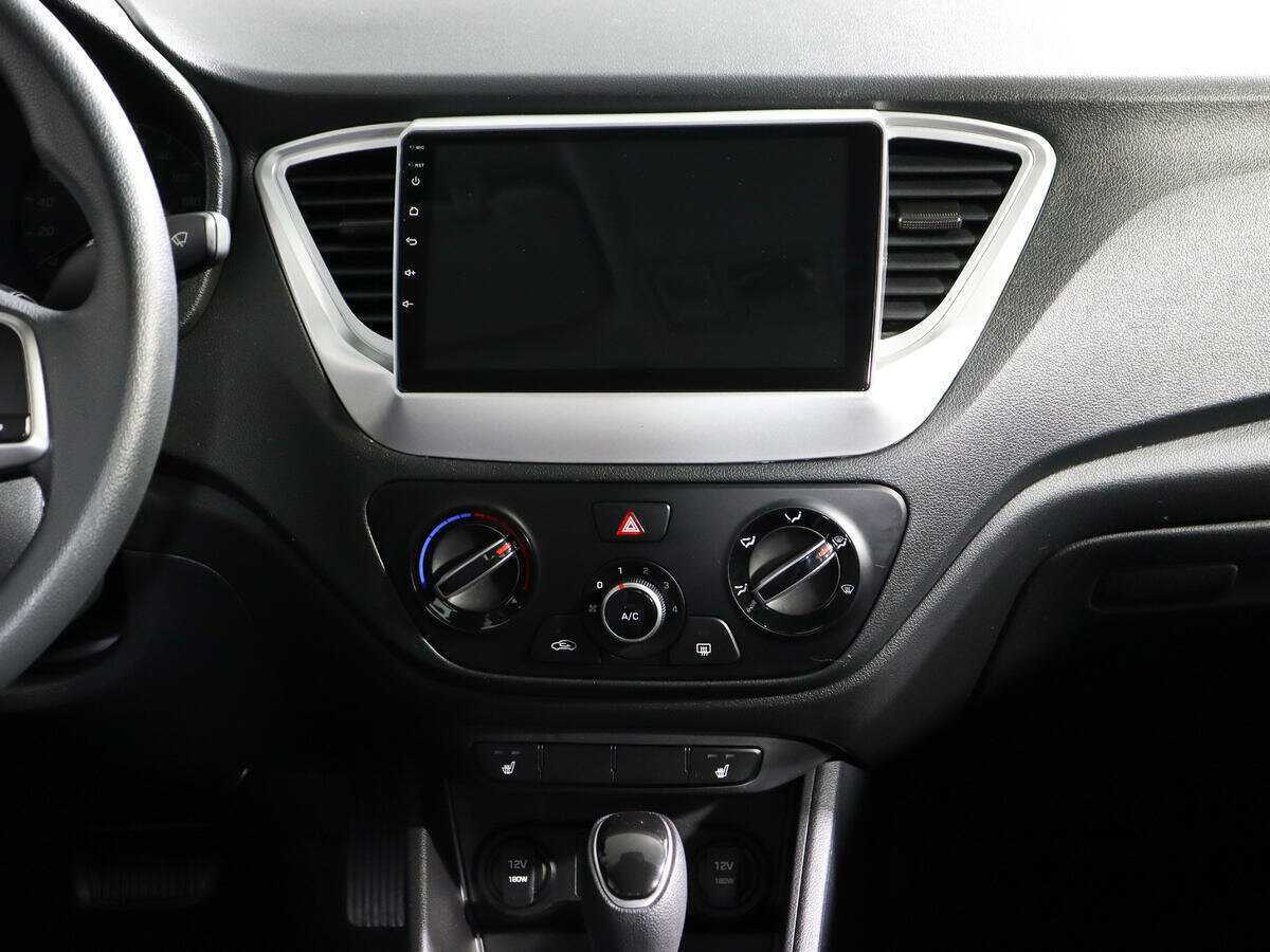 Hyundai Solaris с пробегом — 2021 год. Фото: #10