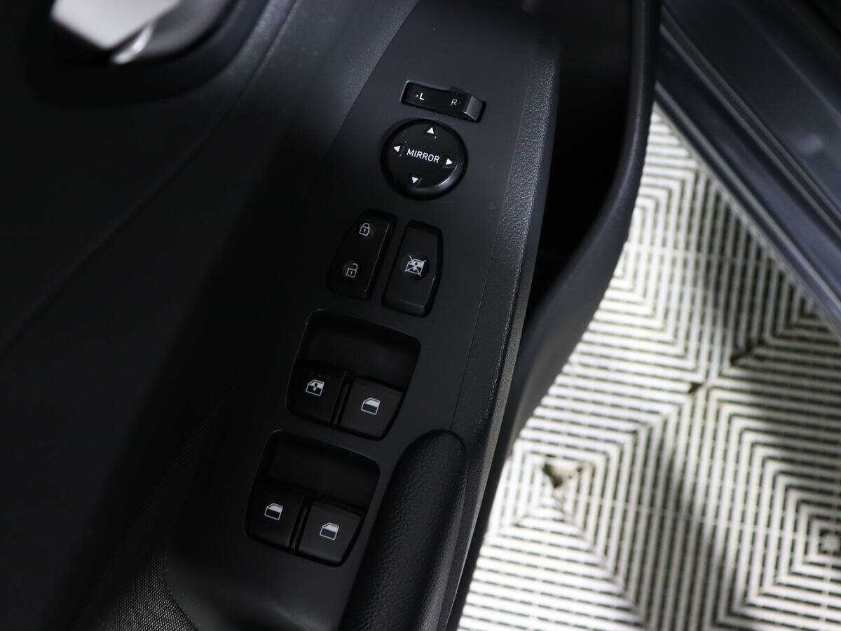 Hyundai Solaris с пробегом — 2021 год. Фото: #12