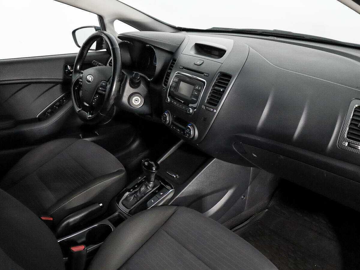 Kia Cerato с пробегом — 2018 год. Фото: #10