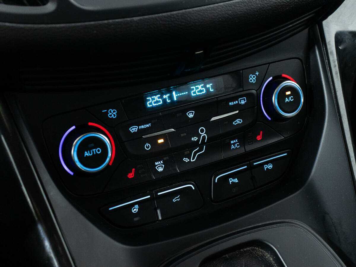 Ford Kuga с пробегом — 2017 год. Фото: #16