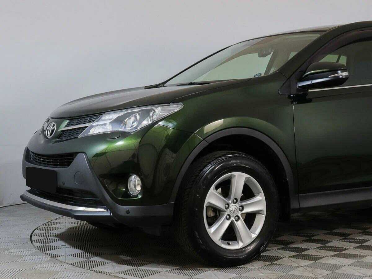 Toyota RAV4 с пробегом — 2012 год. Фото: #19