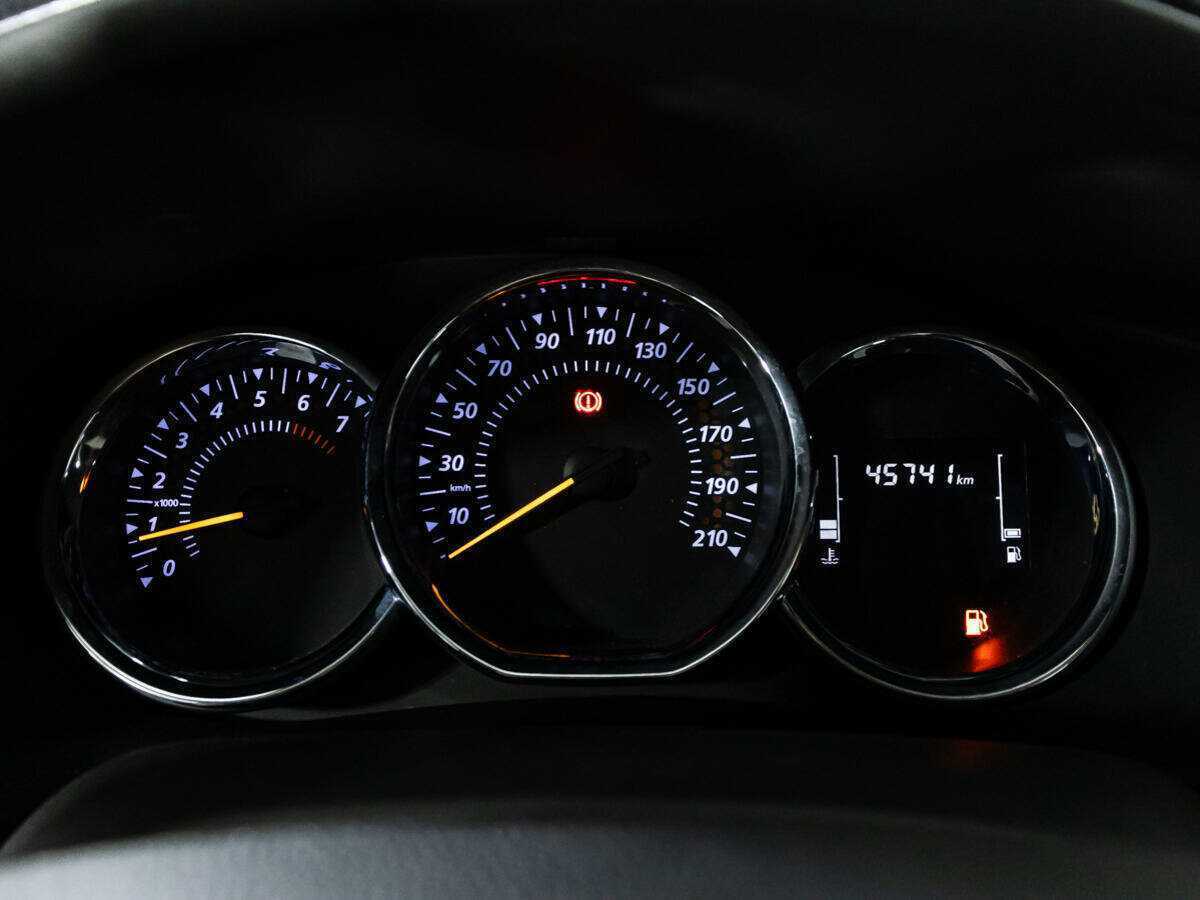 Renault Logan с пробегом — 2021 год. Фото: #11