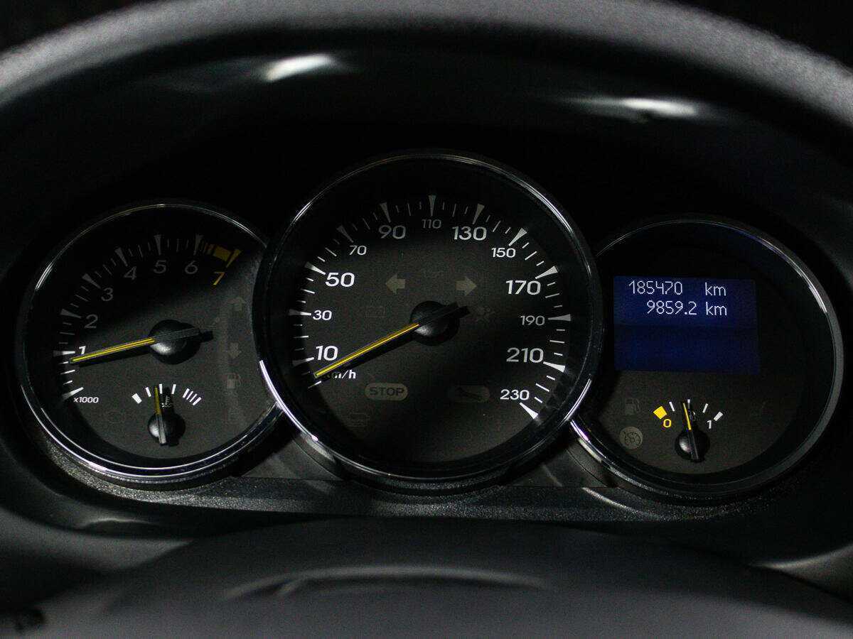 Renault Megane с пробегом — 2012 год. Фото: #11