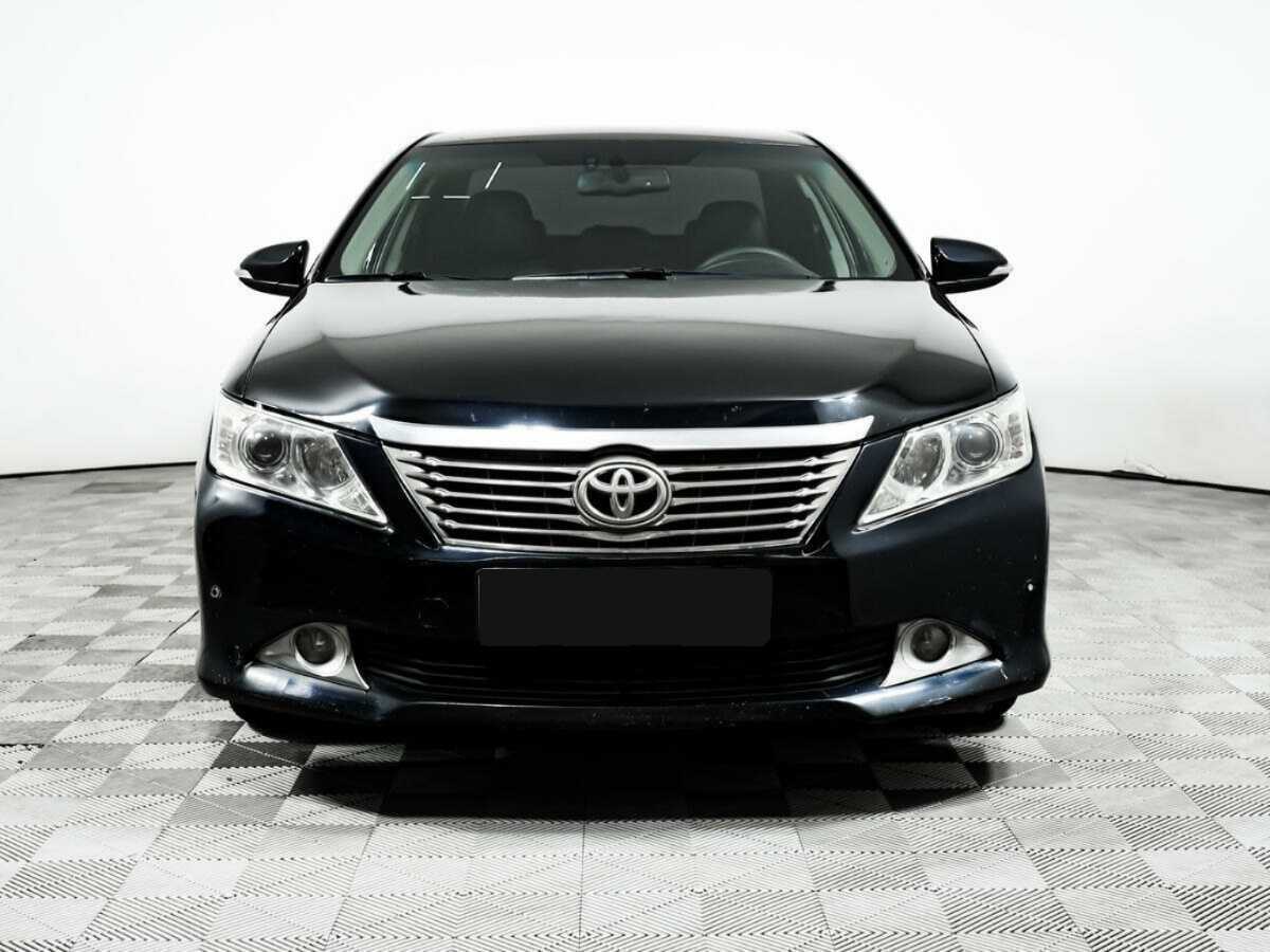 Toyota Camry с пробегом — 2013 год. Фото: #1