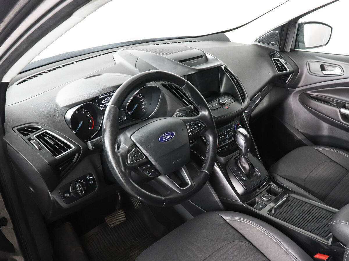 Ford Kuga с пробегом — 2017 год. Фото: #8