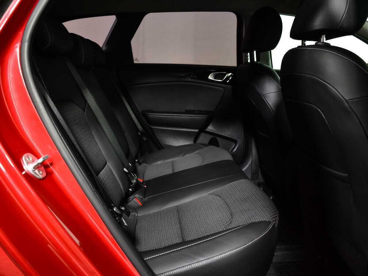 Kia Ceed с пробегом — 2019 год. Фото: #5