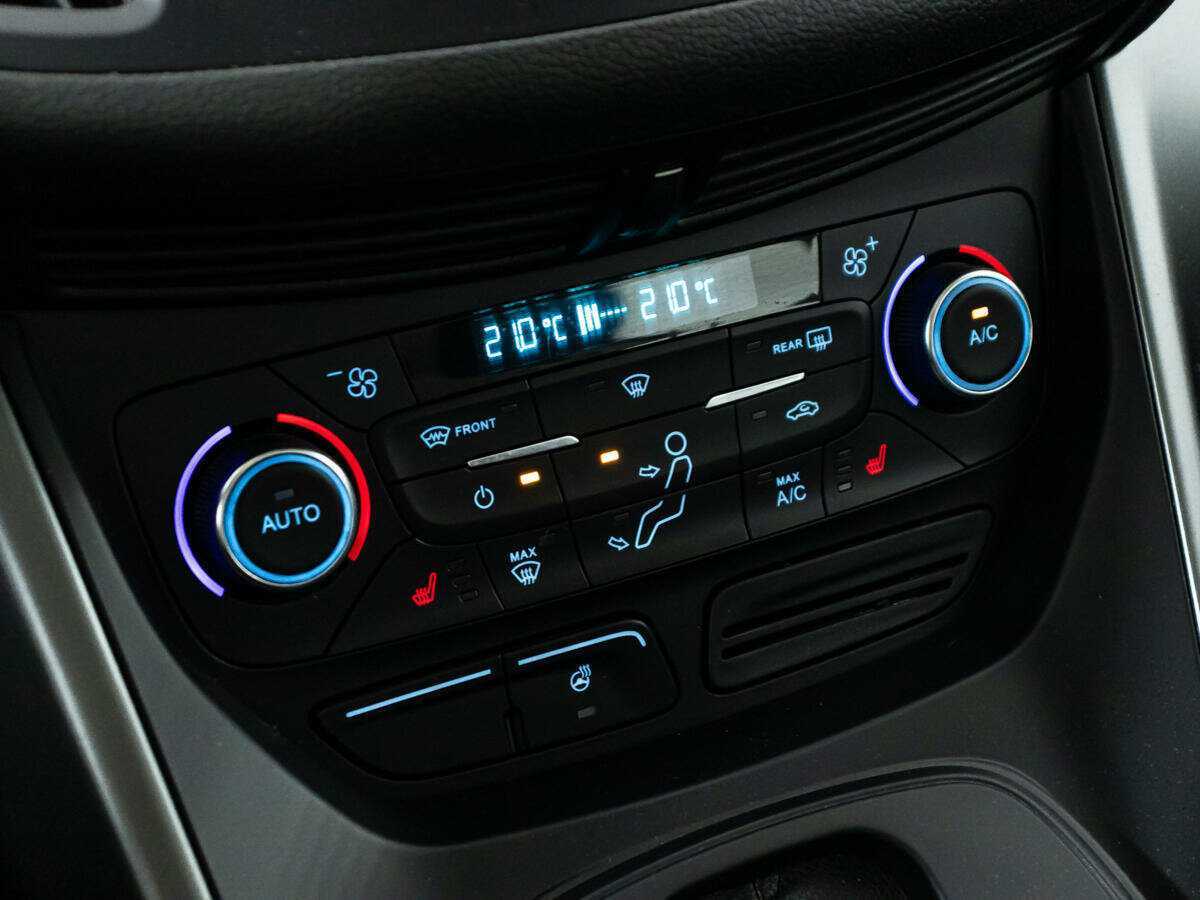 Ford Kuga с пробегом — 2017 год. Фото: #14