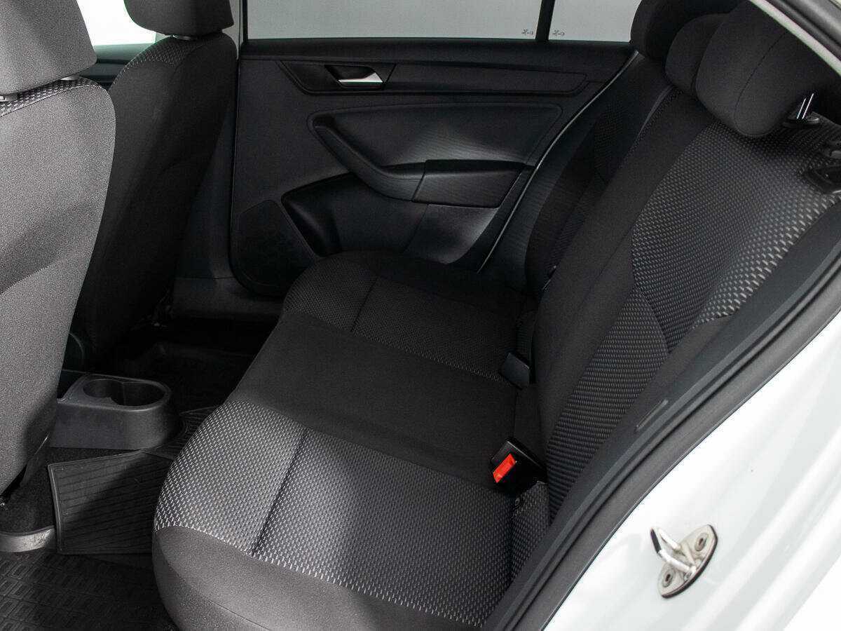 Volkswagen Polo с пробегом — 2020 год. Фото: #10