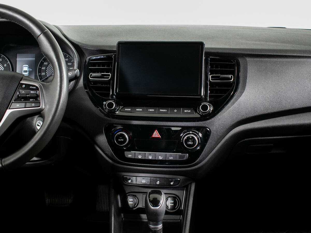 Hyundai Solaris с пробегом — 2021 год. Фото: #8