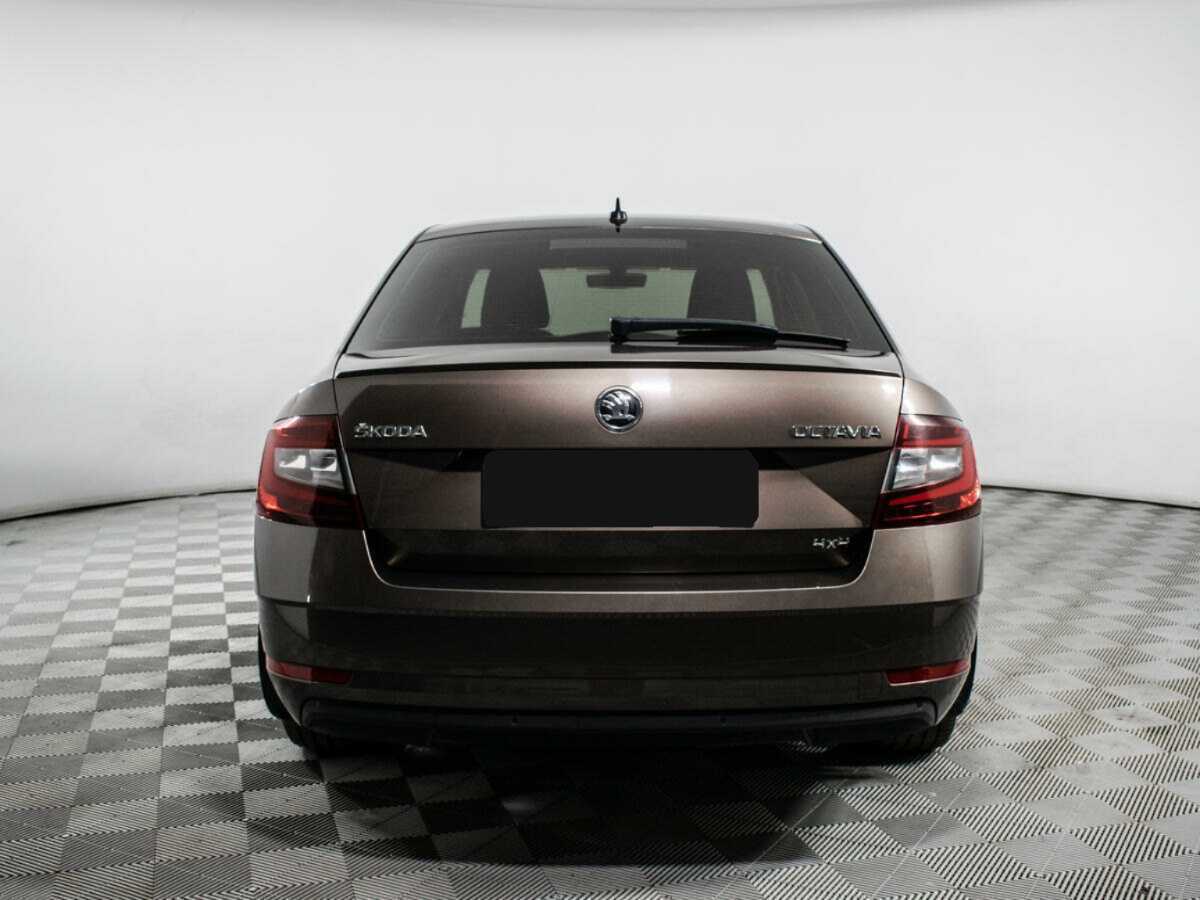 Skoda Octavia с пробегом — 2018 год. Фото: #4