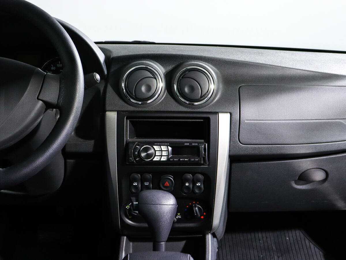 Nissan Almera с пробегом — 2018 год. Фото: #10