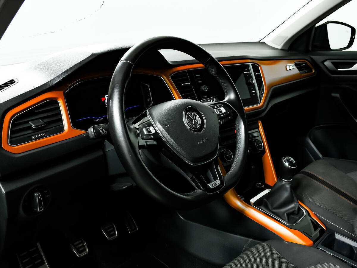Volkswagen T-Roc с пробегом — 2018 год. Фото: #12