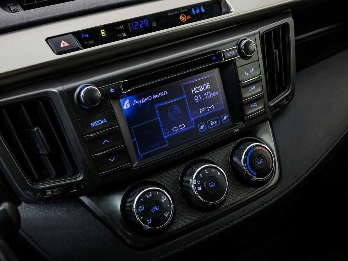 Toyota RAV4 с пробегом — 2013 год. Фото: #12