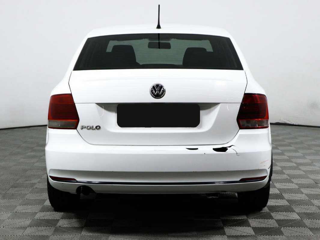 Volkswagen Polo с пробегом — 2016 год. Фото: #5