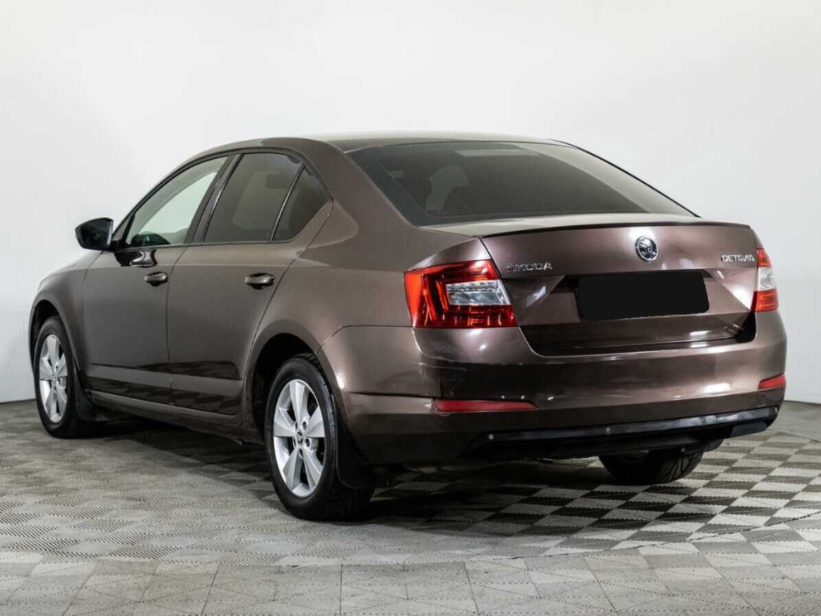 Skoda Octavia с пробегом — 2015 год. Фото: #5