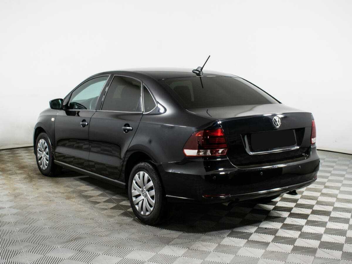 Volkswagen Polo с пробегом — 2018 год. Фото: #5