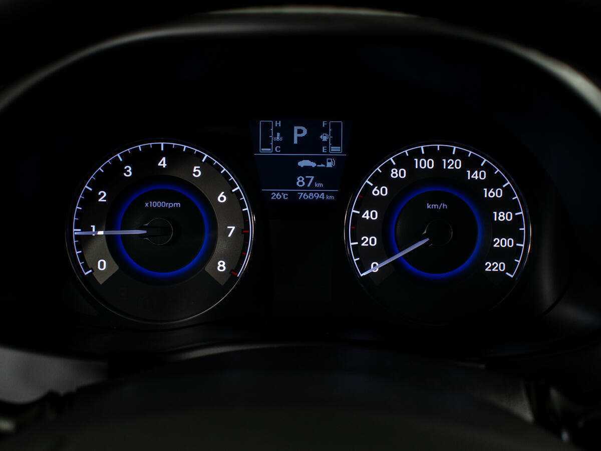 Hyundai Solaris с пробегом — 2016 год. Фото: #11