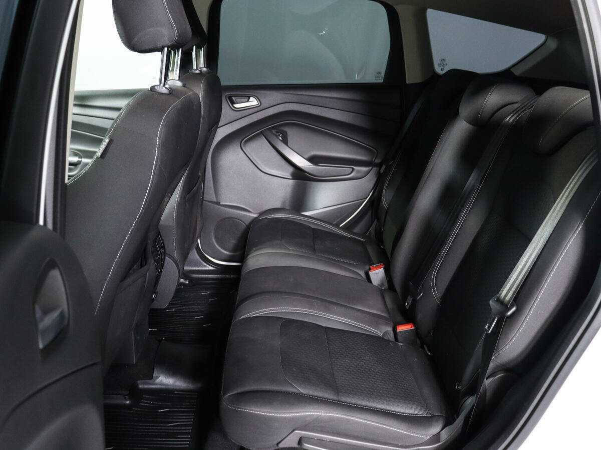 Ford Kuga с пробегом — 2017 год. Фото: #6