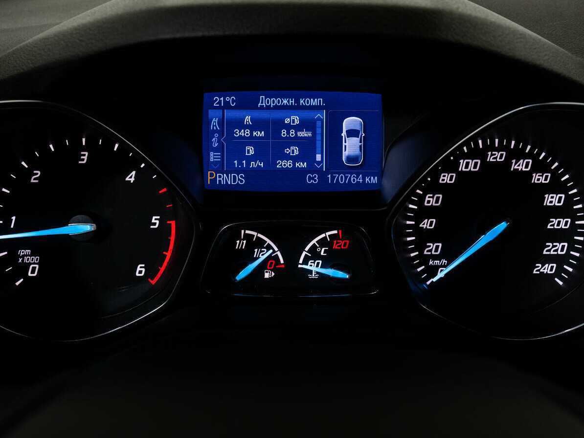 Ford Kuga с пробегом — 2013 год. Фото: #20