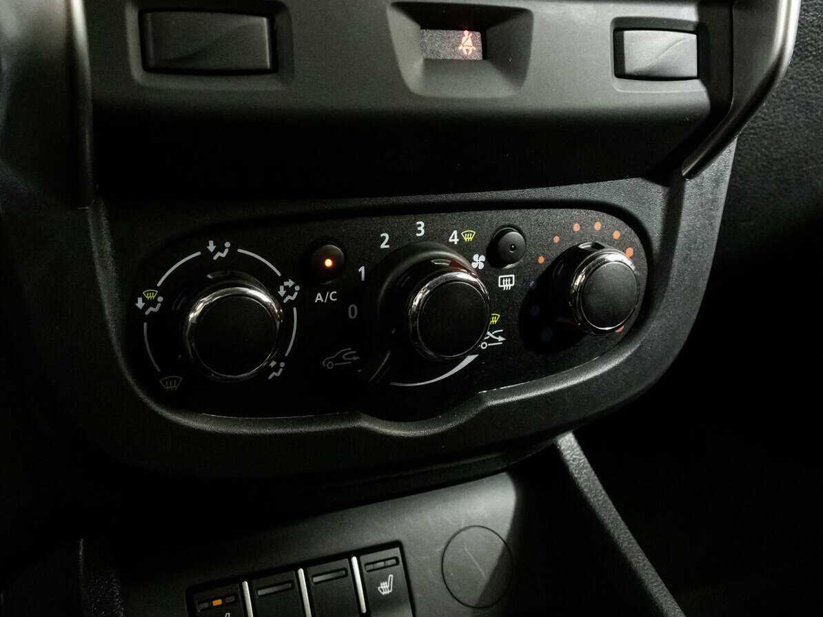 Lada (ВАЗ) Largus с пробегом — 2021 год. Фото: #9