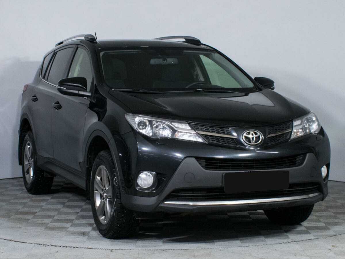 Toyota RAV4 с пробегом — 2015 год. Фото: #2
