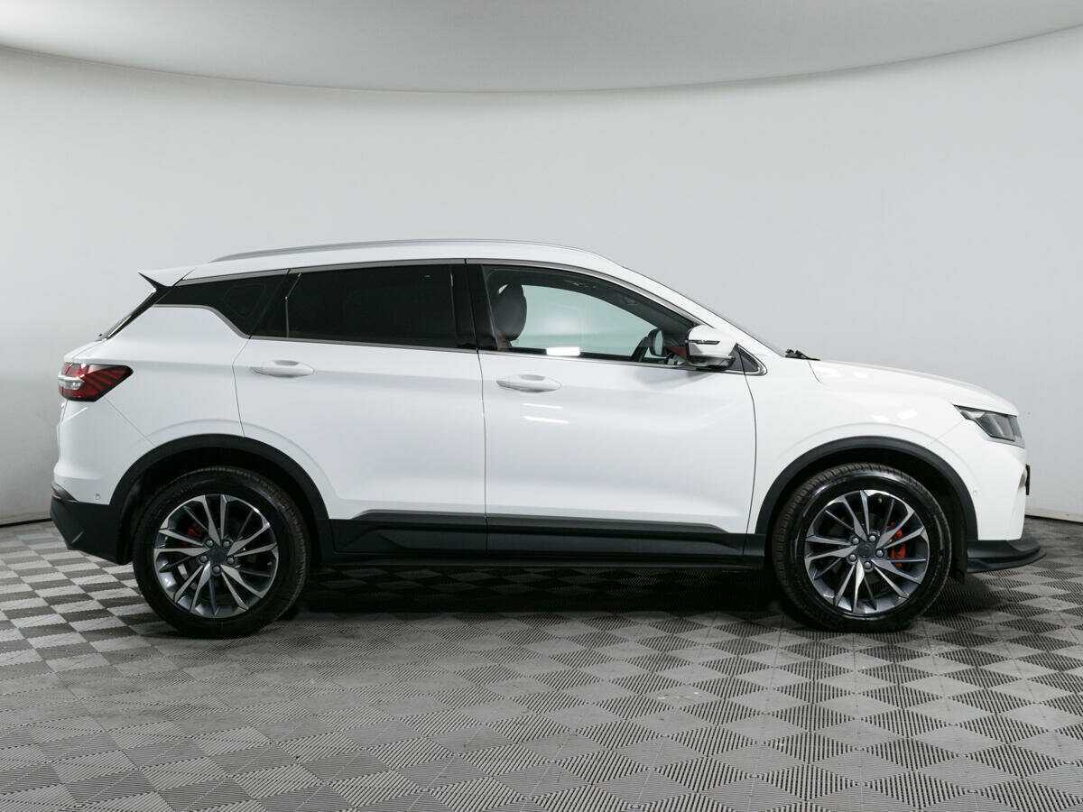 Geely Coolray с пробегом — 2023 год. Фото: #3