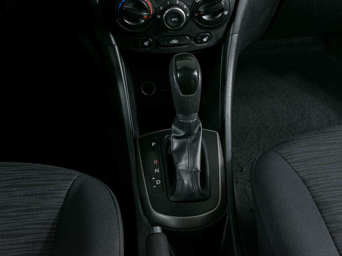 Hyundai Solaris с пробегом — 2014 год. Фото: #14