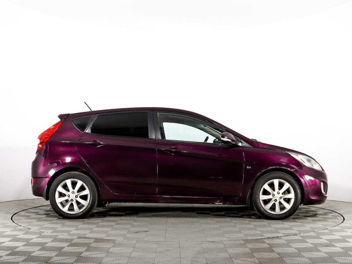 Hyundai Solaris с пробегом — 2013 год. Фото: #3