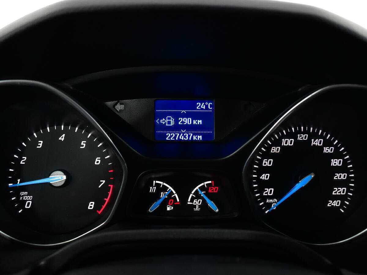 Ford Focus с пробегом — 2013 год. Фото: #10