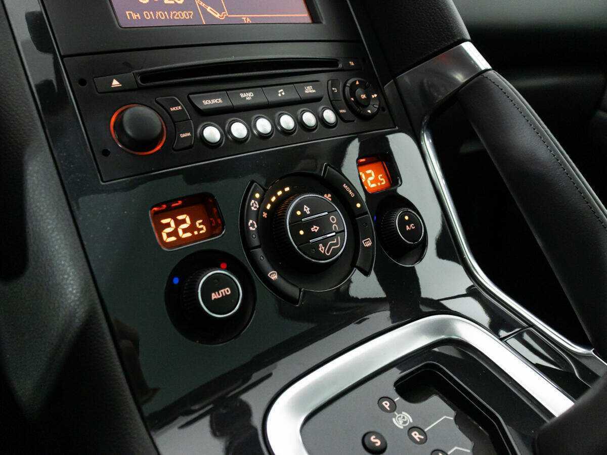 Peugeot 3008 с пробегом — 2013 год. Фото: #15