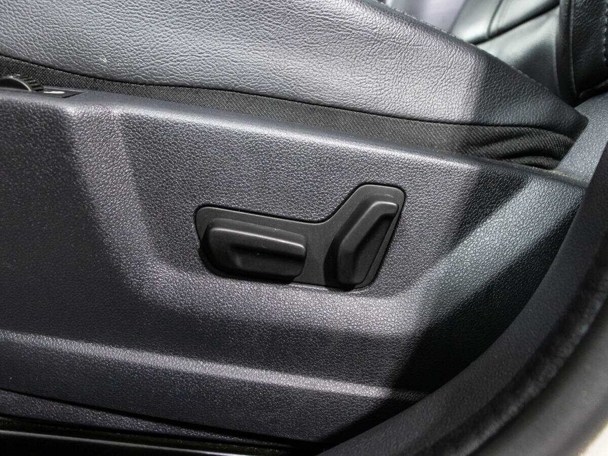 Peugeot 3008 с пробегом — 2013 год. Фото: #17